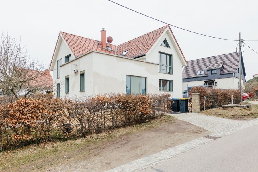 neugebautes Einfamilienhaus